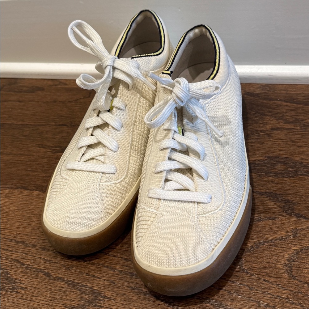 Rothy’s The Lace Up Sneaker Women’s Size 7 White Knit Shoes Navy Blue MSRP $165